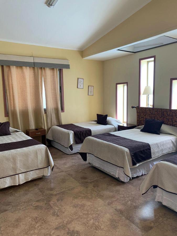 Juku Hostal كالاما المظهر الخارجي الصورة