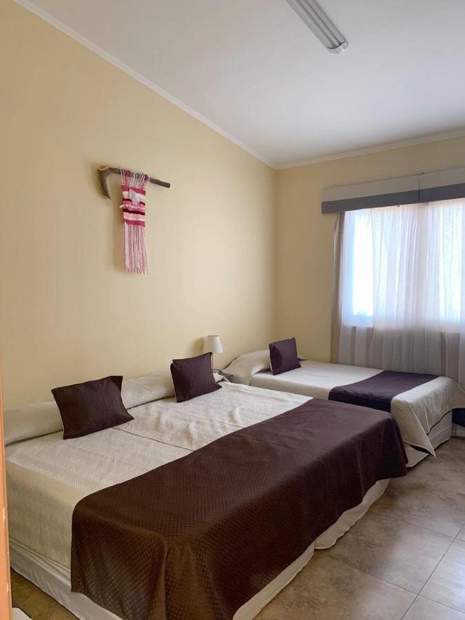 Juku Hostal كالاما المظهر الخارجي الصورة