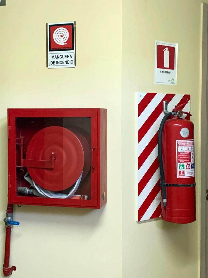 Juku Hostal كالاما المظهر الخارجي الصورة