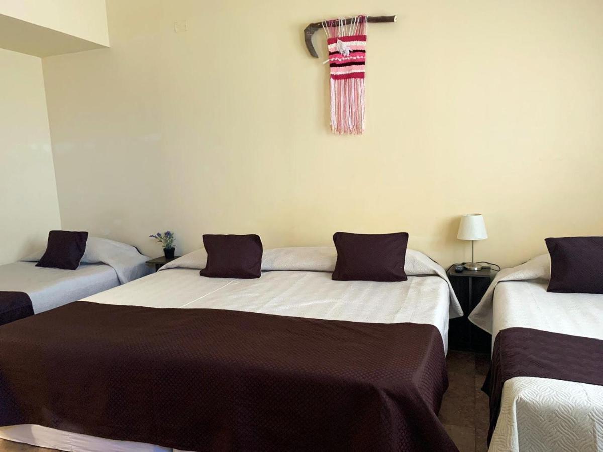 Juku Hostal كالاما المظهر الخارجي الصورة