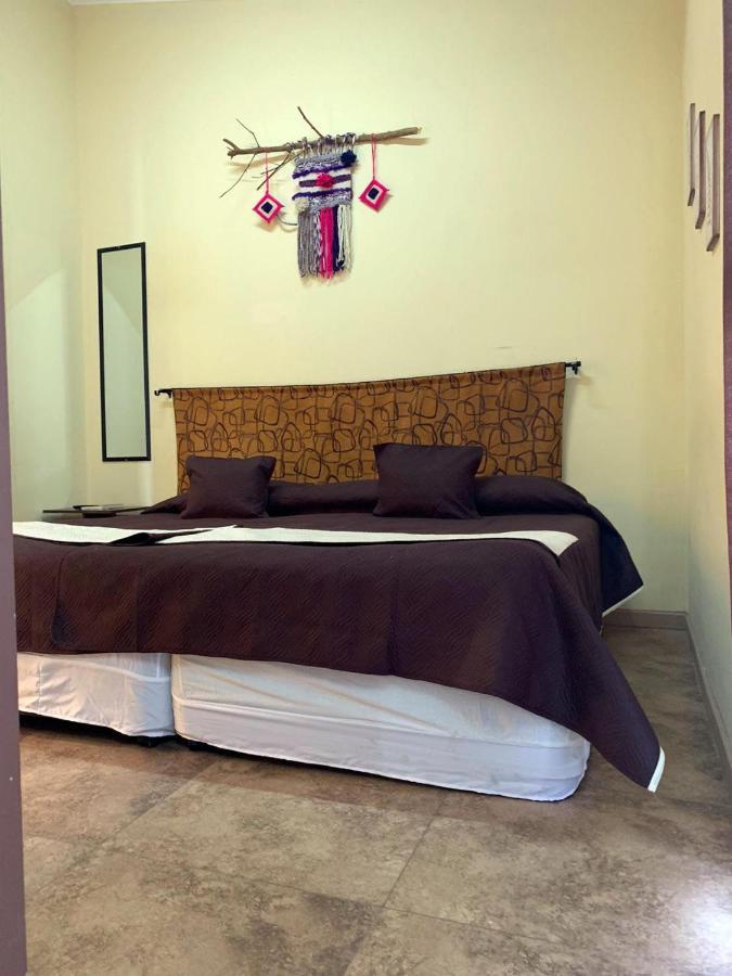 Juku Hostal كالاما المظهر الخارجي الصورة